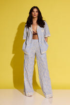 Compleu Soft Bloom cu pantaloni și cămașă