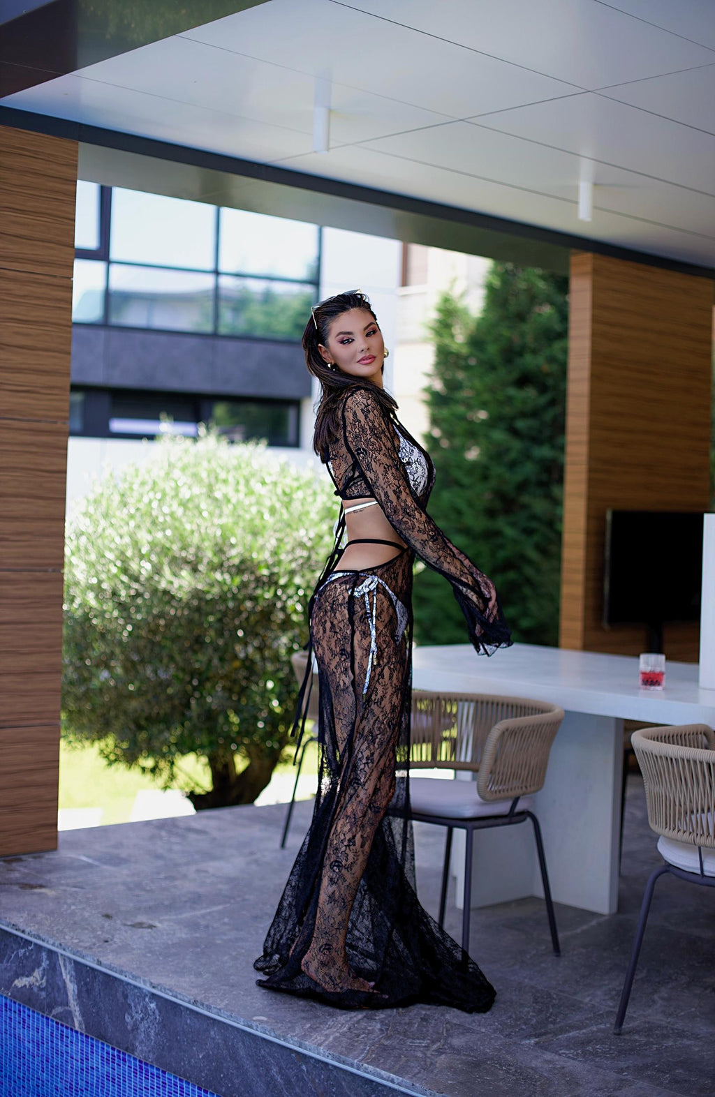 Rochie neagră Marbella din dantelă – detaliu 3
