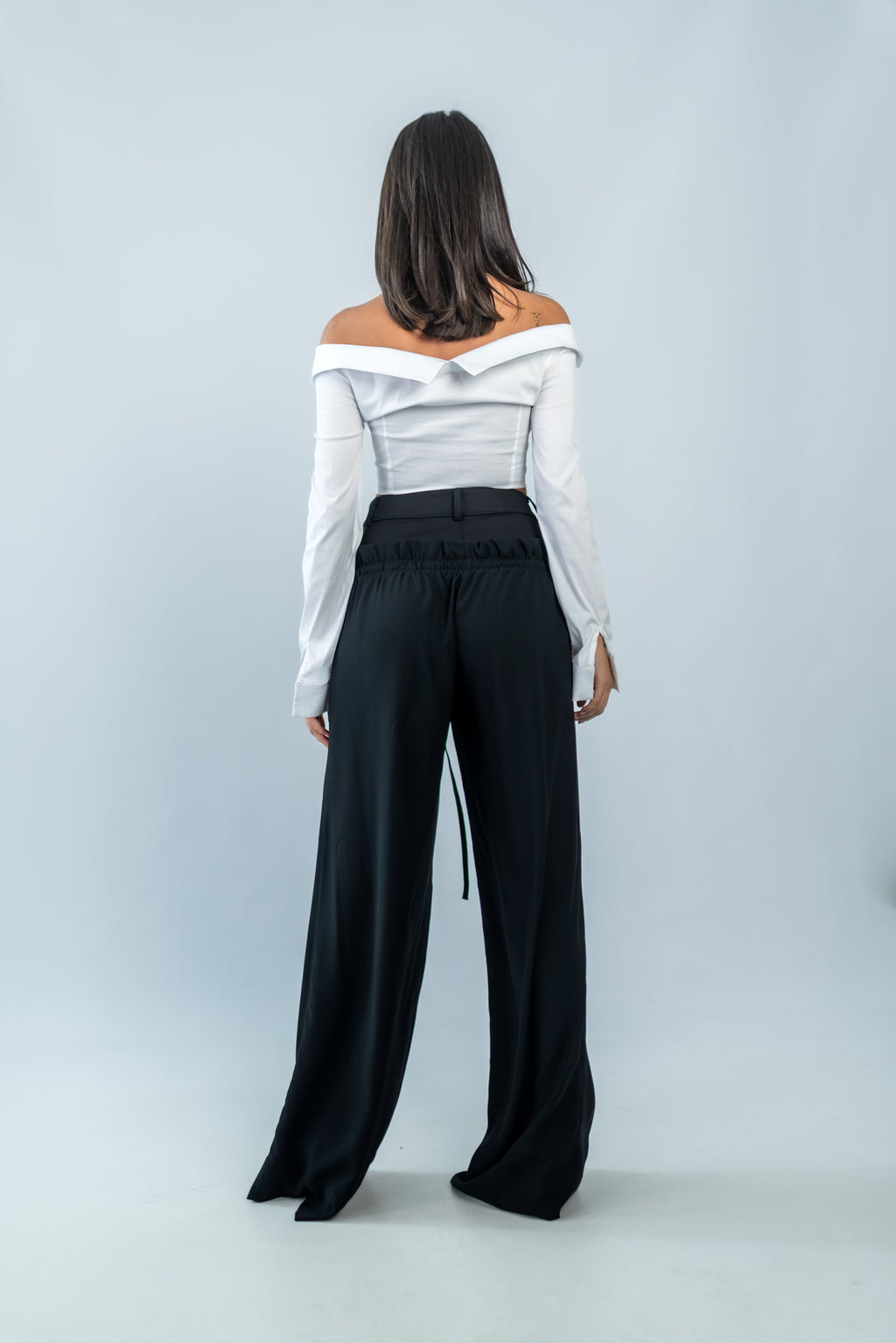 Pantalonii RHEA