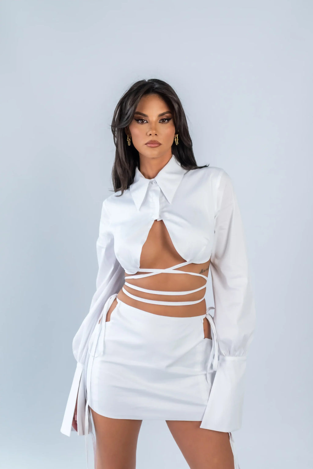 Compleu alb de vară Caroline – detaliu 3