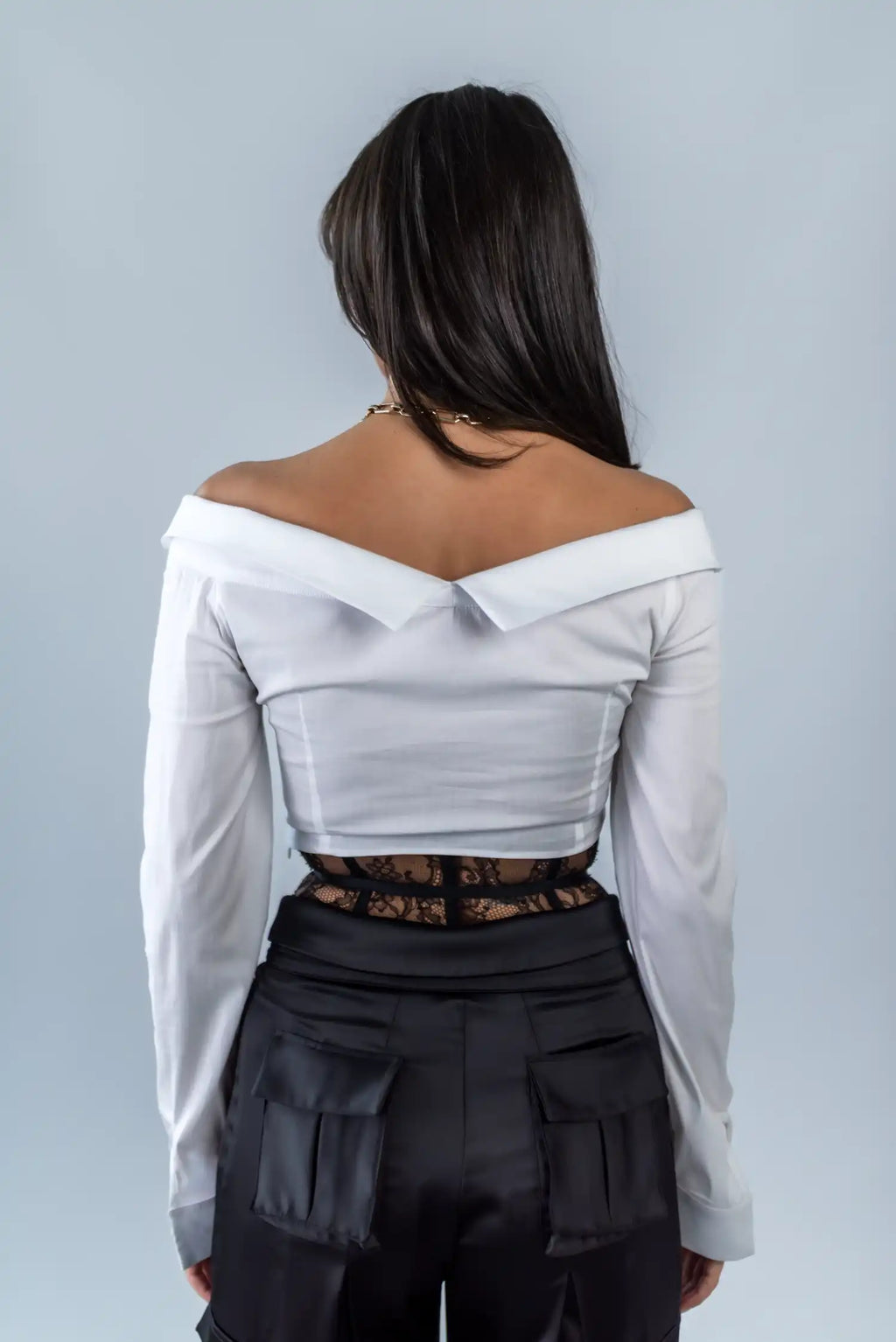 Cămașă albă crop Cleo – detaliu 4