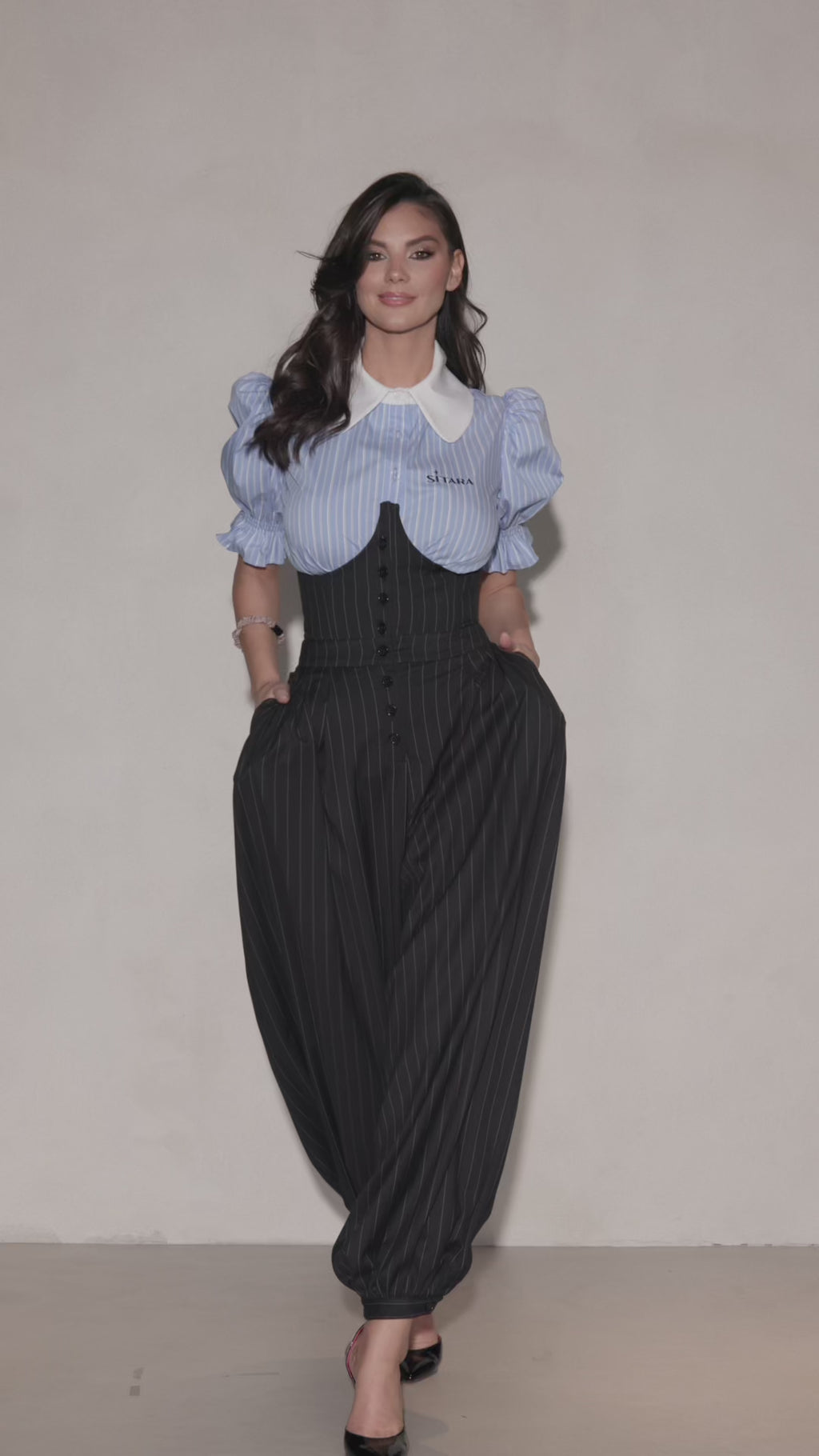 Pantalonii Command Pants